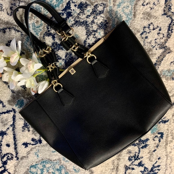Black Pebbled Leather Shoulder Tote Bag - Picture 8 of 9